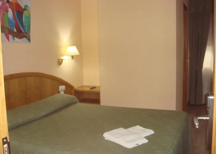 Hotel Payro ** 밀라도이로 사진